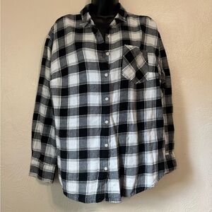 a new day Black and White Plaid Women's Button Down Shirt 0140